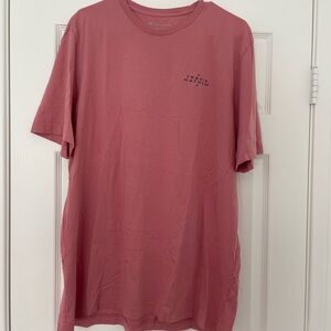 pinky-coral men's top, gently used, brand travis mathew, size XXL